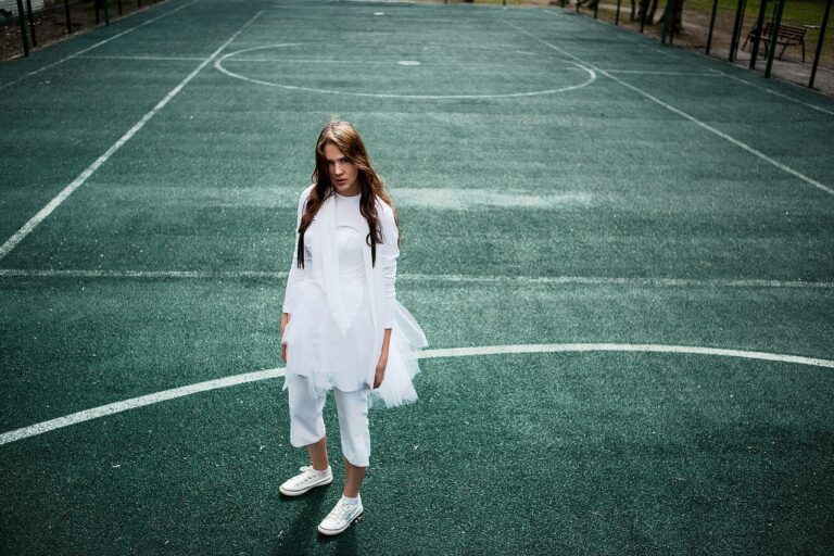 テニス肘の改善に効果的な物理療法とは？